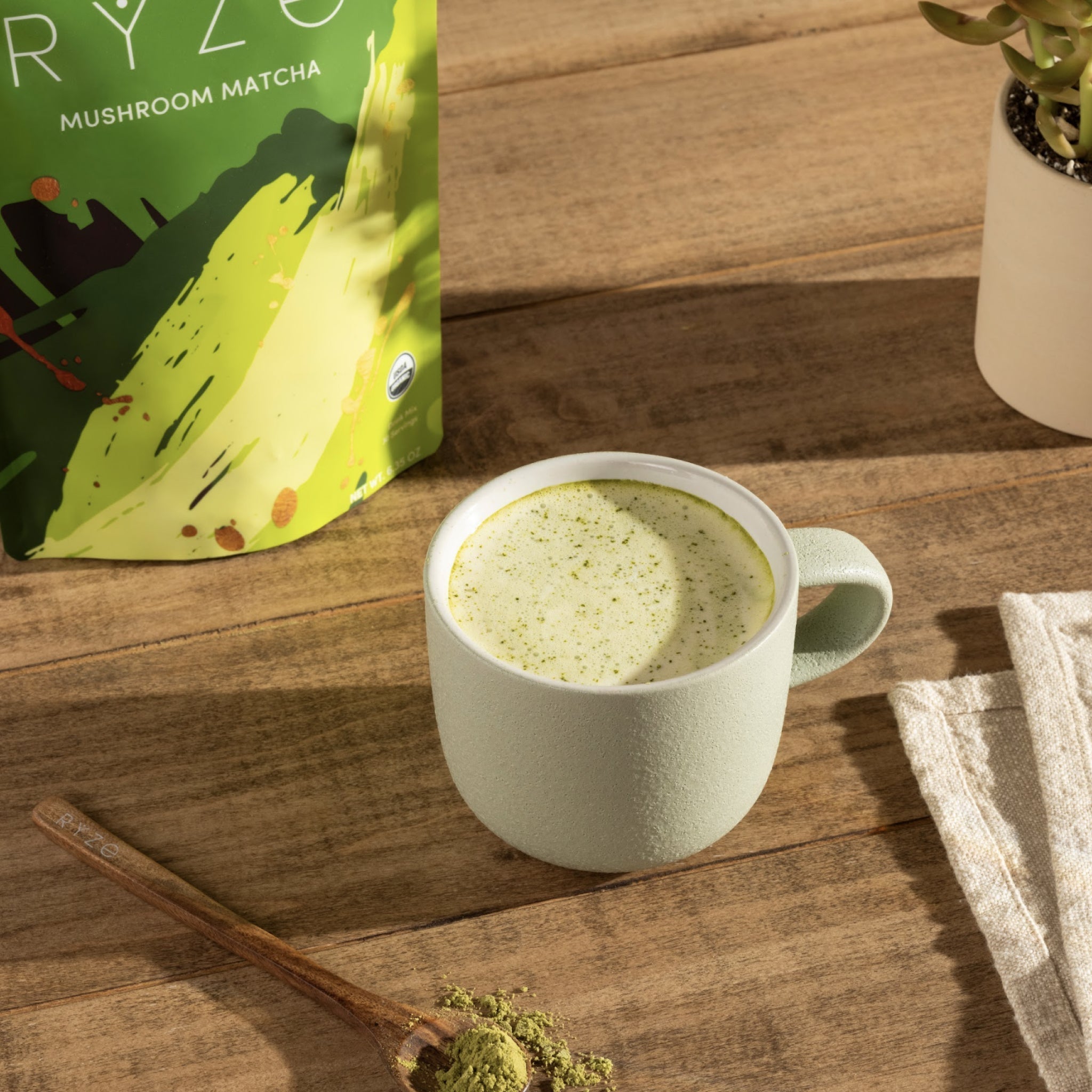 RYZE Mushroom Matcha — Organic Instant Matcha Latte with Lion's Mane & King Trumpet, 30 Servings S6